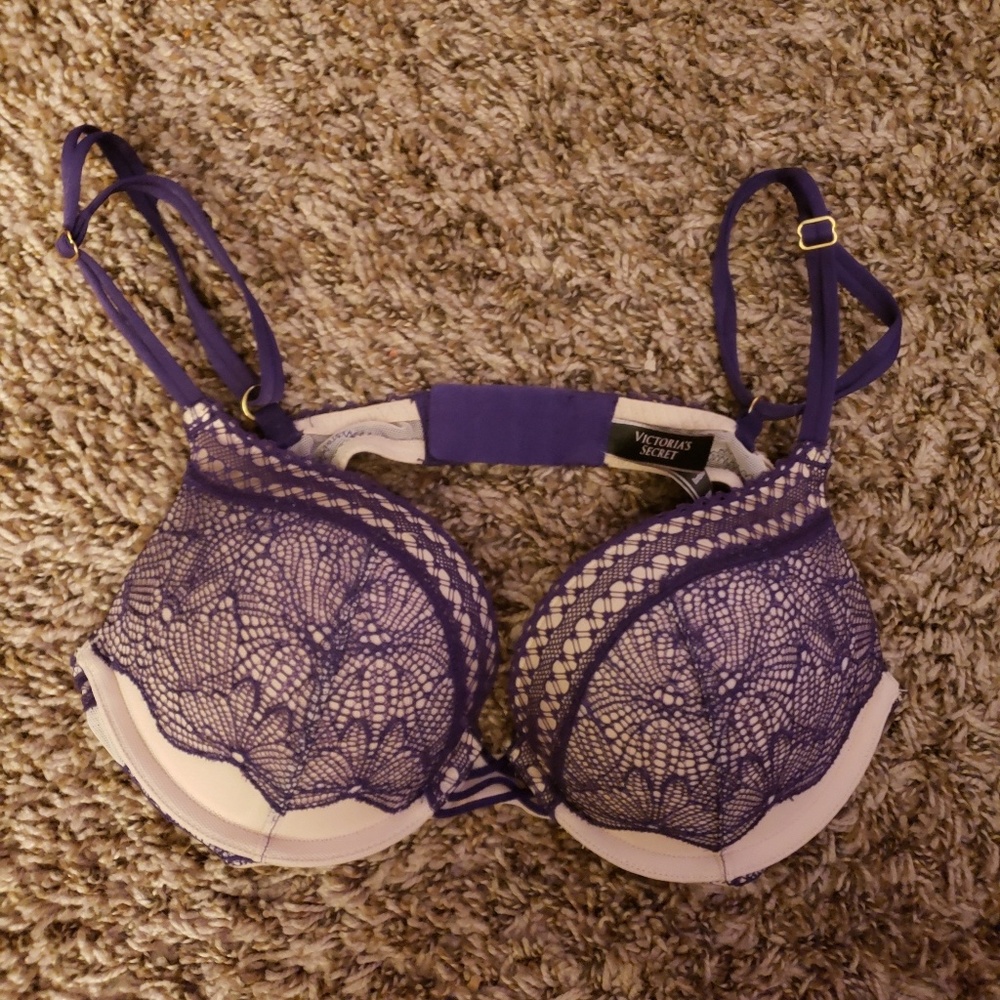 Victoria secret bombshells plunge bra